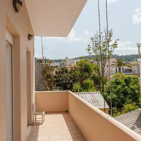 Aura Estate Apartment