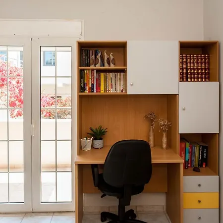 Aura Estate Apartment